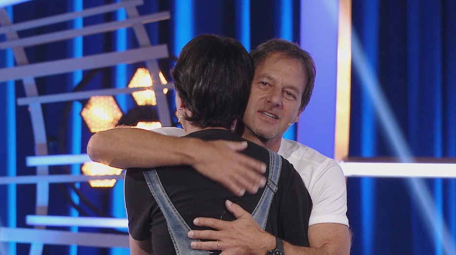 To, čo urobil, nemá v SuperStar obdobu: Paľo Sebastiana po vystúpení musel objať