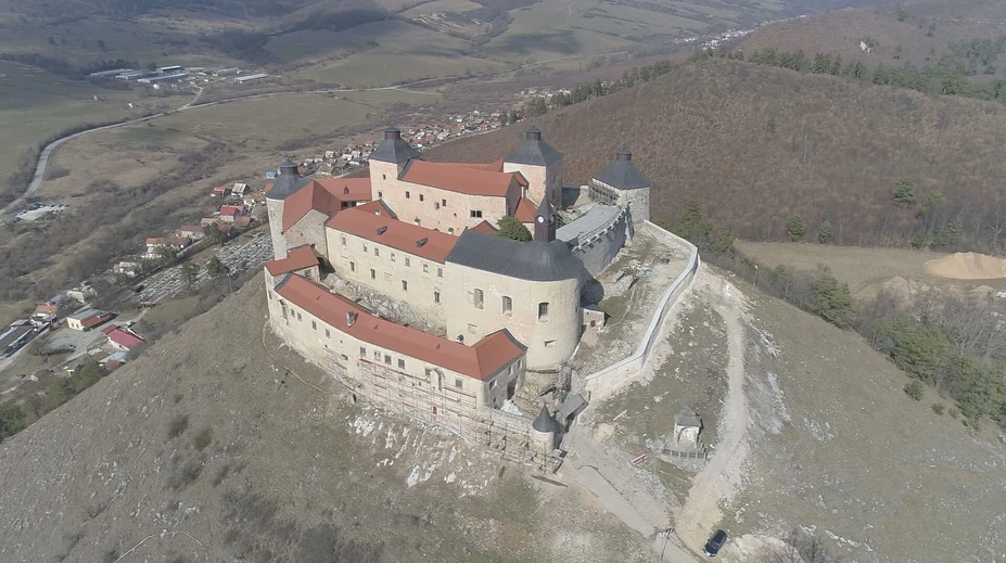Obnova Krásnej Hôrky bude zrejme drahšia, rekonštrukcia ide podľa harmonogramu
