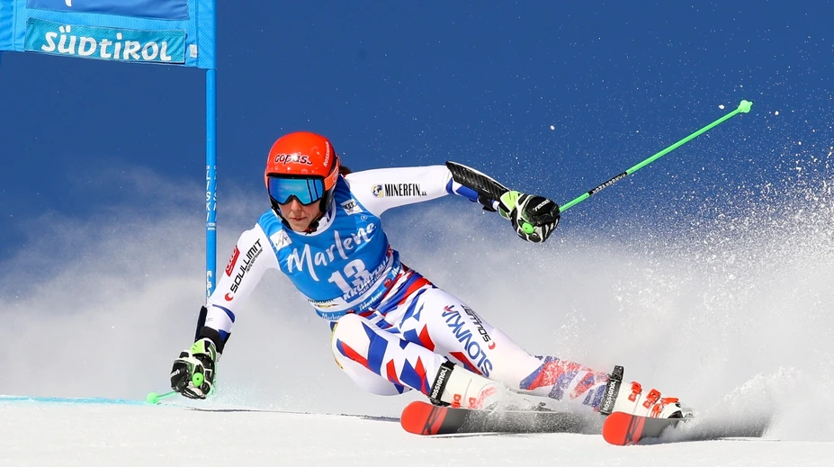 Obrovský slalom v Kronplatzi ovládla Rebensburgová, Vlhová po chybe v tretej desiatke
