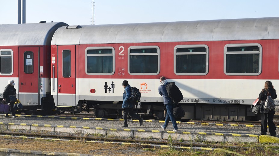 Od nedele budú vlaky jazdiť po novom. Niektoré linky sa zrýchlia, iné mestá prídu o dôležité spoje