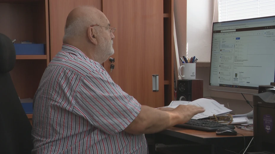 Kto nahradí v školách dlhoročných riaditeľov? Ministerstvo si chce na to posvietiť