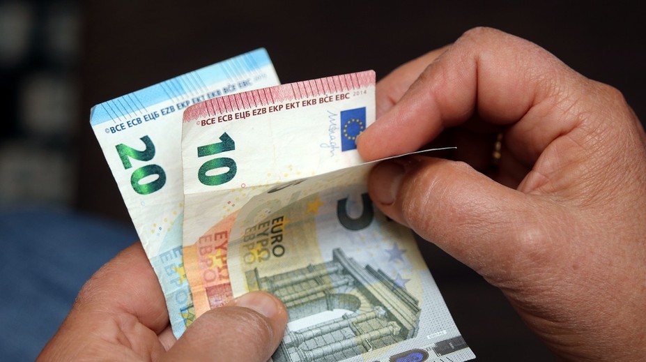 Slováci v šetrení výrazne zaostávajú. V Európskej únii patria medzi najhorších