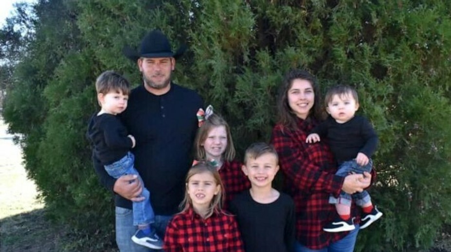 Dvojročný hrdina zachránil celú rodinu: Rodičia necítili požiar v dome pre príznaky covidu