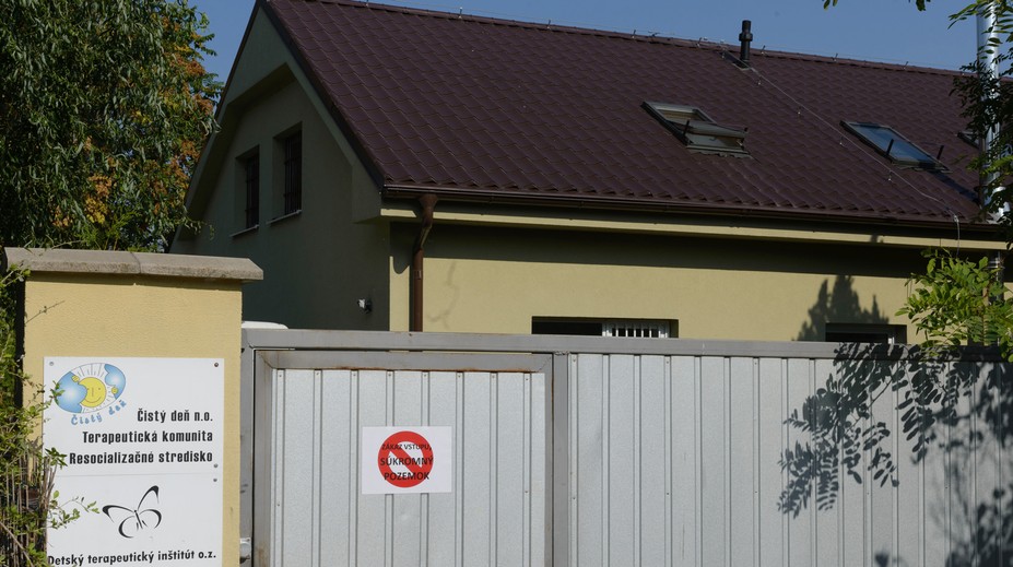 Kauza Čistý deň: Polícia prešetruje nový prípad týrania a podávanie drog klientom