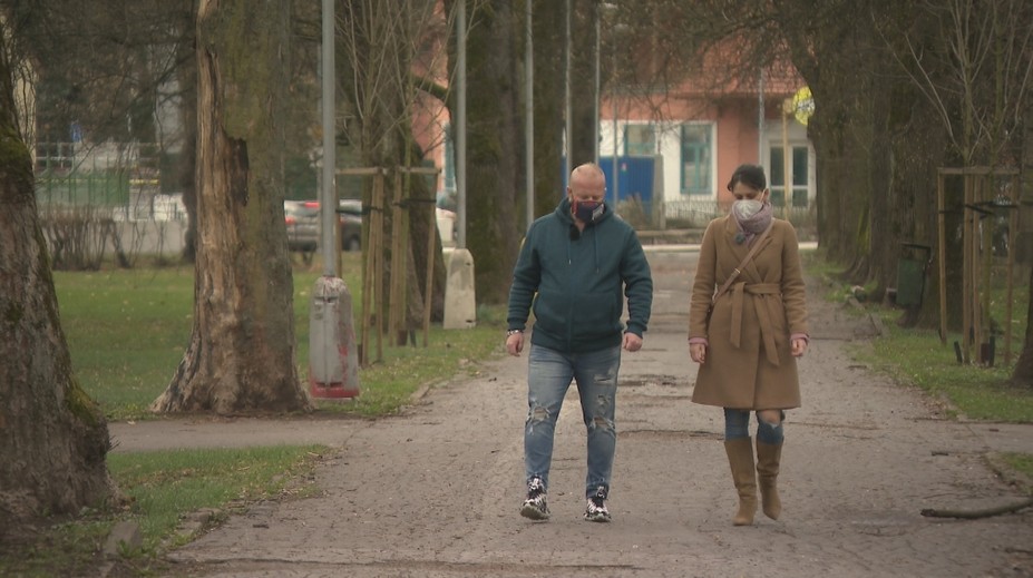 Po mnohých rokoch sa dozvedel, že nie je biologickým otcom svojich detí. Výživné však platiť musí