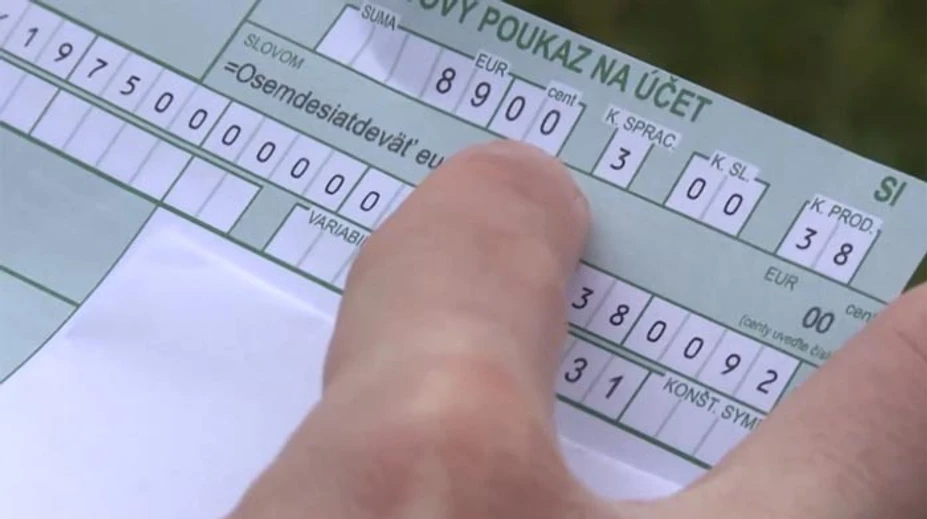 Pasca na živnostníkov. Prišiel vám šek s nemalým poplatkom? Určite ho neplaťte