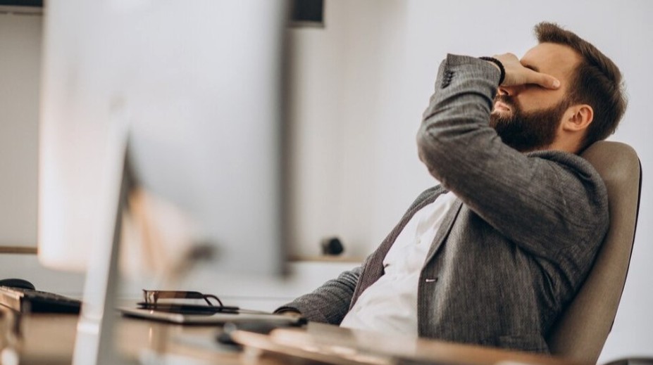 Bolesť hlavy, ktorá sa neustále vracia. Čo môže byť príčinou a ako to riešiť