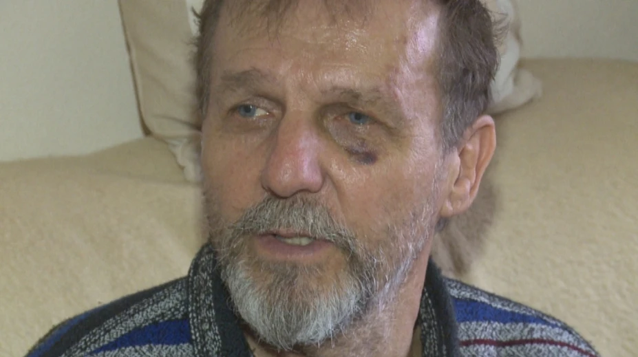 Takto si určite koniec šichty nepredstavoval. Domov šiel surovo dobitý