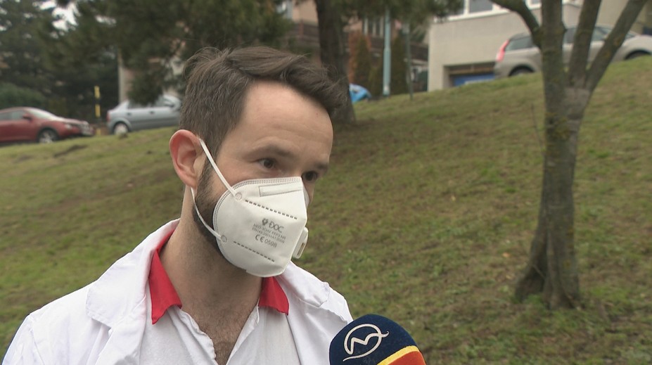 Odborníci priblížili podobu povinného očkovania. Jeden z nich však tento názor úplne odmieta