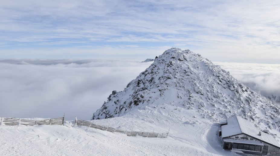 Na staniciach Chopok a Holý vrch vyčíňal orkán