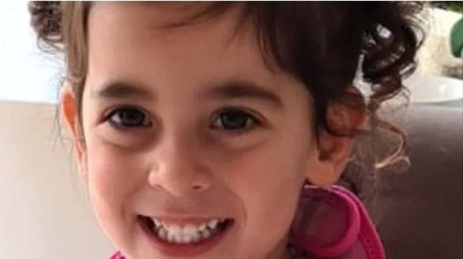 Obrovská tragédia v škôlke. Dievča (†2) sa počas obeda zadusilo párkom