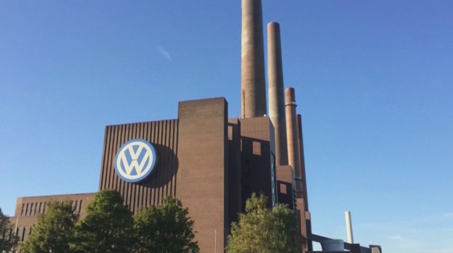 Volkswagen bojuje s krízou. Hovorí o prepúšťaní či zatváraní závodov