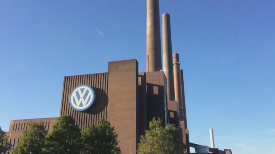 Volkswagen bojuje s krízou. Hovorí o prepúšťaní či zatváraní závodov