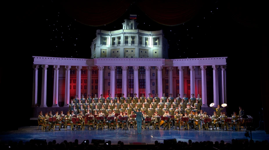 Koncert plný emócií. Alexandrovovci vystupovali po prvý raz od leteckej tragédie