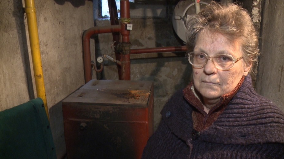 Chudobná dôchodkyňa túži po peci. Deti o ňu nemajú záujem a dom sa jej rozpadáva