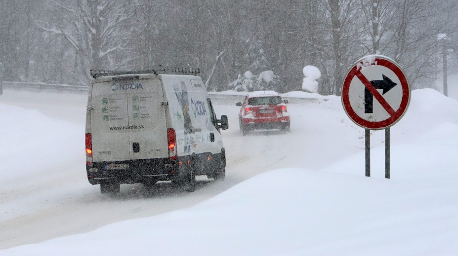 Cez Sorošku a Donovaly už prejdú aj kamióny. Opak platí pre horský priechod Dobšiná