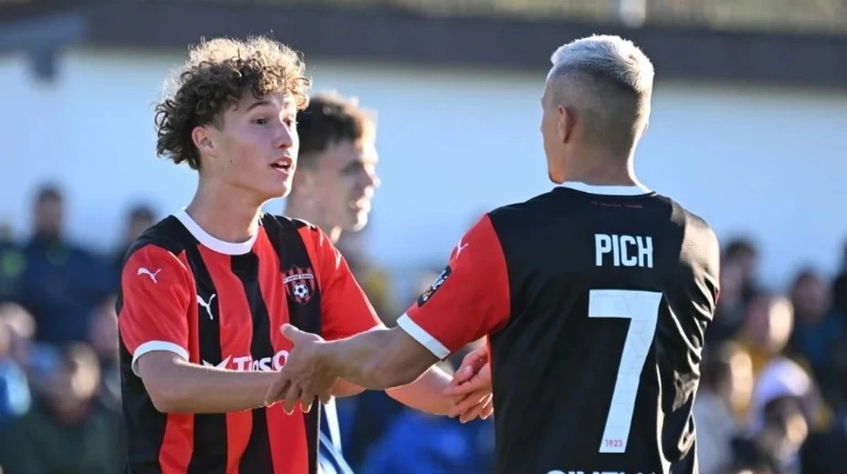Krása Slovnaft Cupu: Hráči Spartaka celebritami, v Bytči po rokoch vypredali štadión