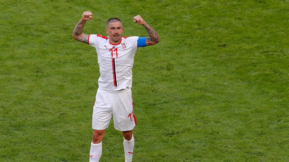 O víťazstve Srbska nad Kostarikou rozhodol Kolarov z priameho kopu