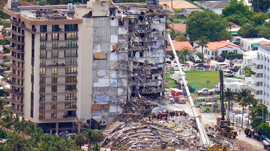 Z trosiek zrútenej budovy na Floride vytiahli už 86 tiel
