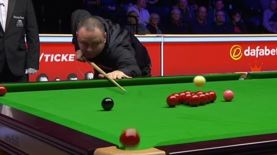 VIDEO: Nešťastie v šťastí. Hráč snookru predviedol neuveriteľný strk