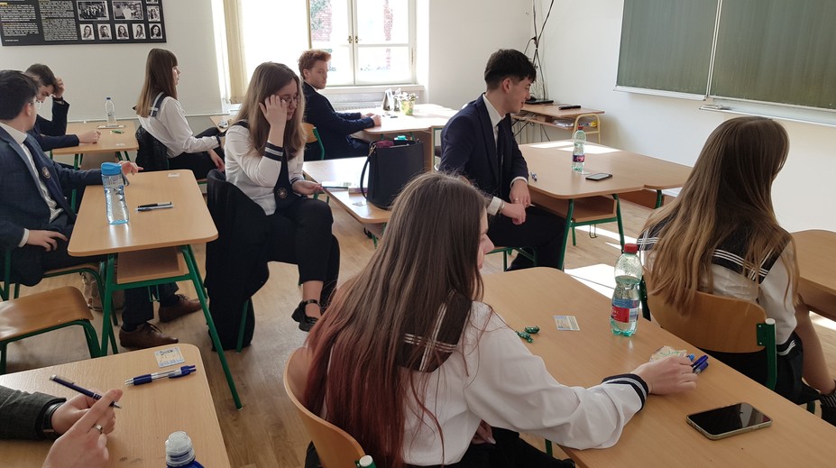 Maturita pokračuje cudzím jazykom. Tu sú témy slohovej práce