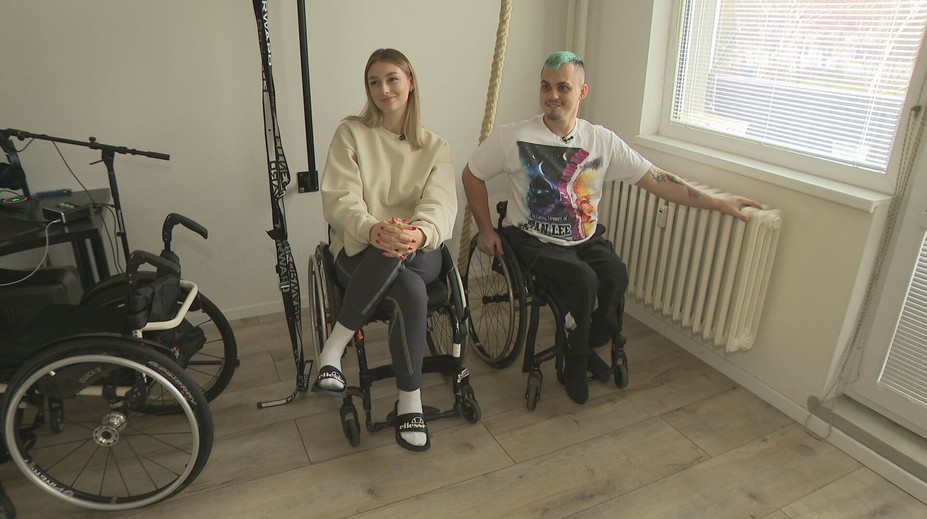 Rakovina ho pripútala na invalidný vozík. So snúbenicou ukazujú, že aj hendikep ich posúva vpred