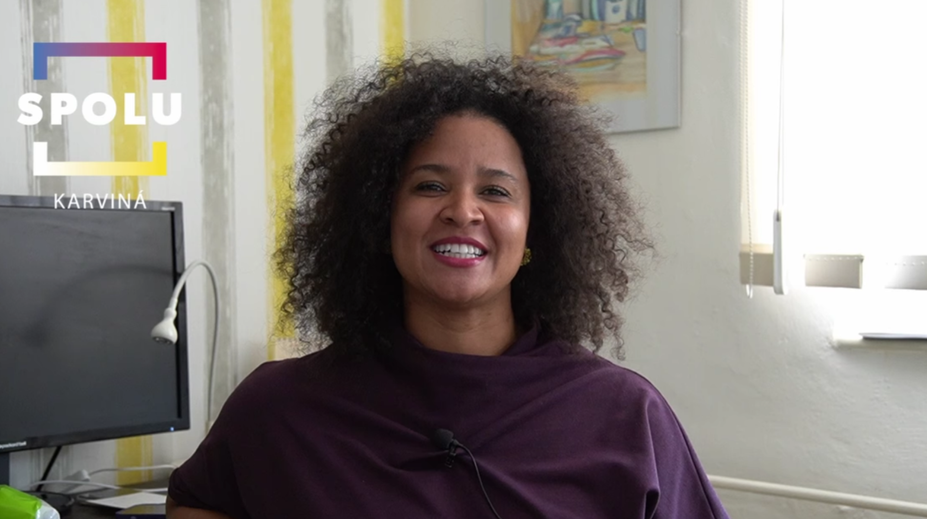 Česká politička predávala svoje nahé fotky. Podľa strany ide o umelecké snímky