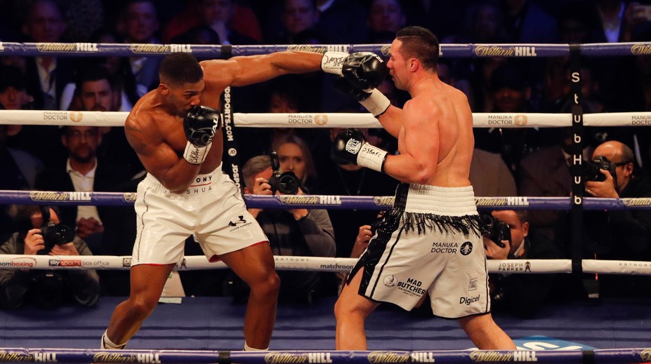 Joshua zostáva kráľom ťažkej váhy. Do zbierky mu pribudol ďalší opasok