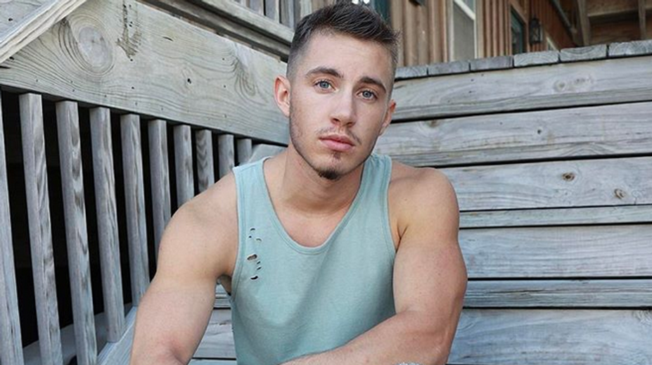 Sexy mladík všetkých zaskočil. Takto vyzeral ako žena