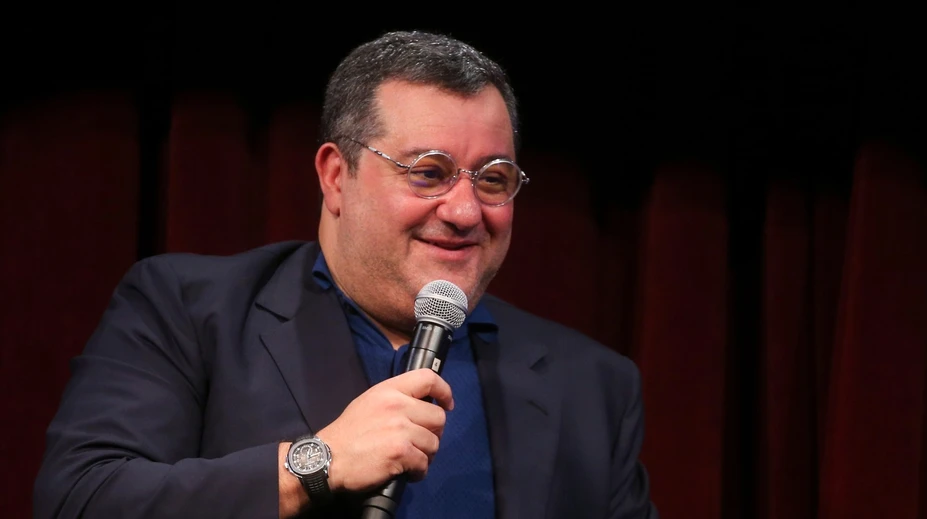 Kontroverzný hráčsky agent Raiola dostal stopku, môže to skomplikovať veľké letné prestupy