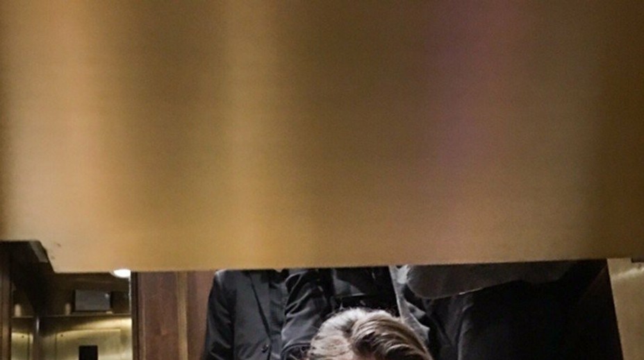 Nevesta takmer nestihla vlastnú svadbu: Zasekla sa vo výťahu