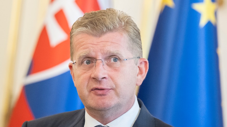 Prokurátor zastavil stíhanie podpredsedu parlamentu Petra Žigu pre korupciu