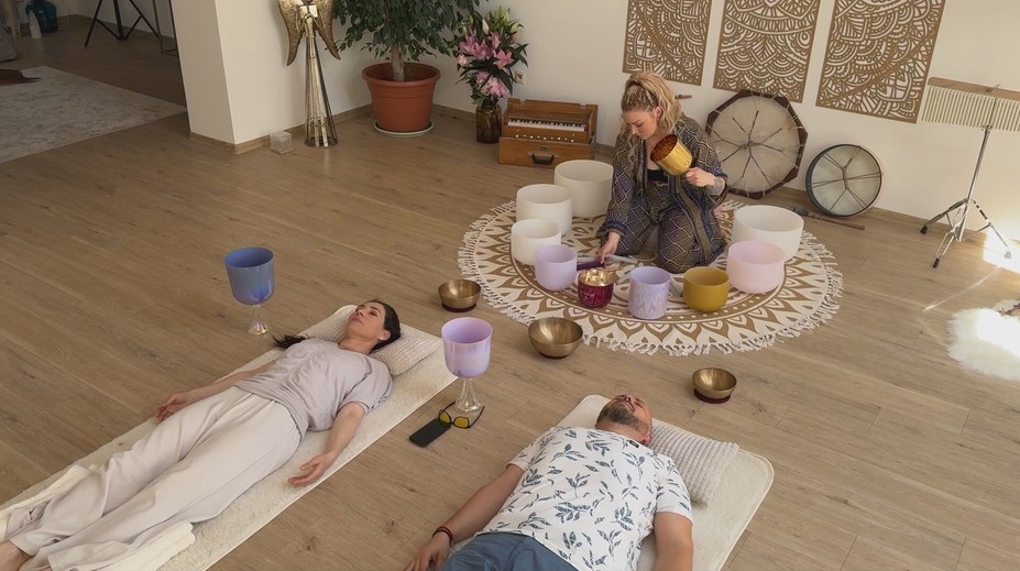 Liečiť vie aj hudba. Zvukovej terapii podľahla aj známa speváčka a herečka