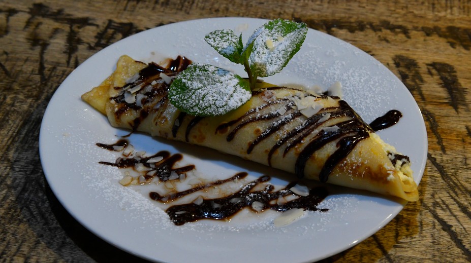 VIDEO: Slovensko má nový rekord. V Topoľčanoch upiekli najväčšiu palacinku