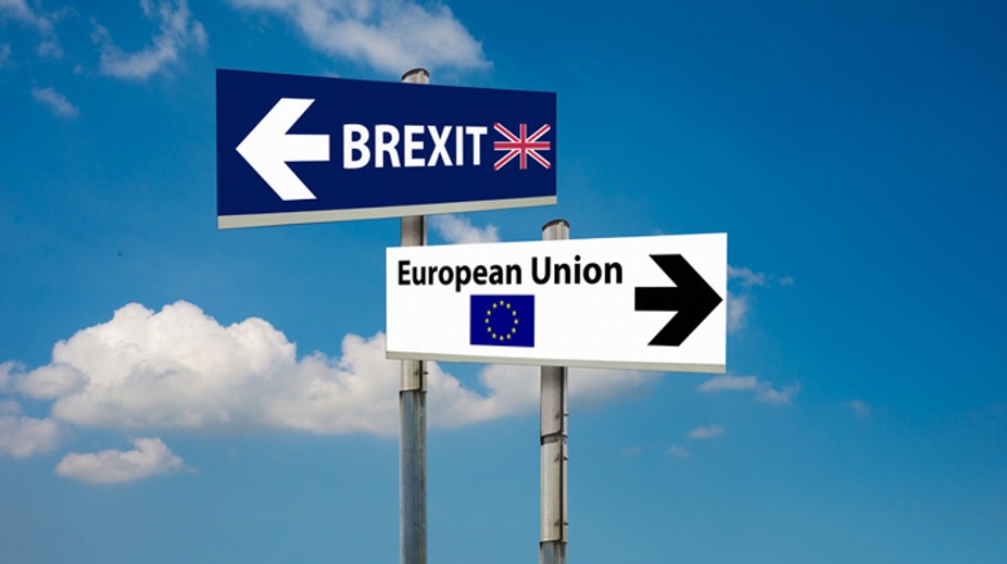 Londýnski právnici začali konať. Chcú dosiahnuť, aby brexit schválil parlament