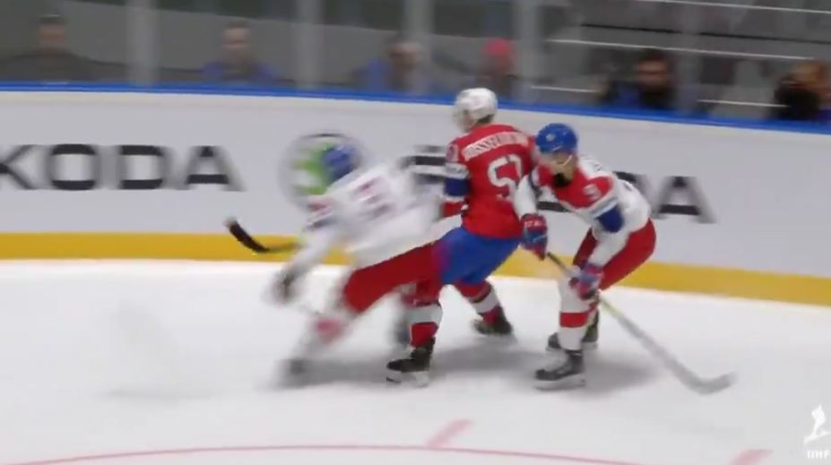 VIDEO: Čech s povesťou likvidátora ukončil šampionát pre Nóra Olsena