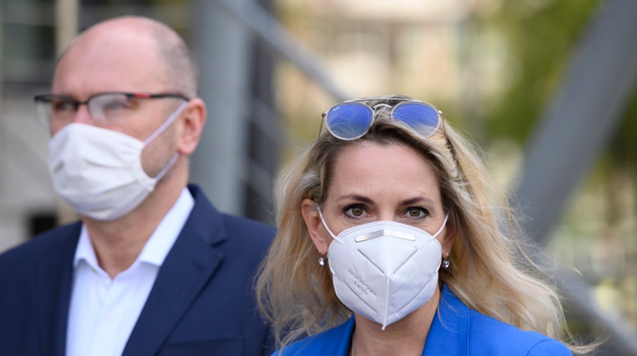 Rezort hospodárstva chystá ďalší balík pre podnikateľov. Diskutujú aj o rovnej dani