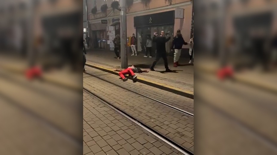 O útočníkovi z Obchodnej ulice už rozhodol sudca, hrozí mu dlhoročné väzenie