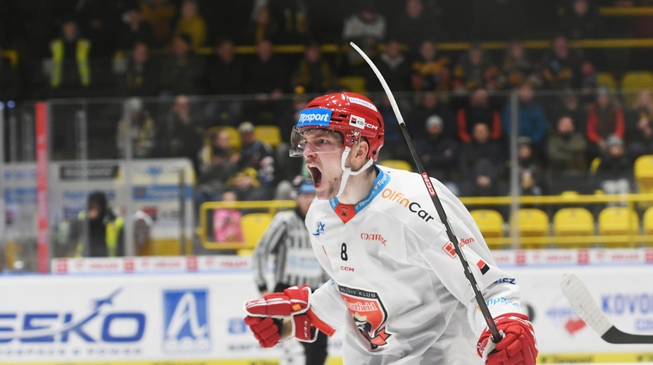 VIDEO: Klope na dvere NHL? Okuliar skóroval za Floridu. Víťazná premiéra pre Kňažka