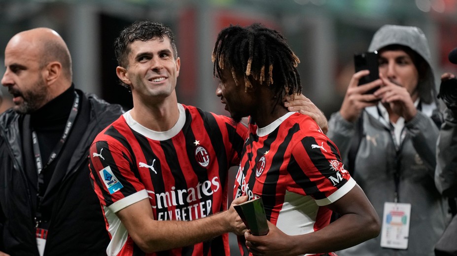 Serie A: AC Miláno sa radovalo z výhry napriek oslabeniu, Bologna stratila dvojgólové vedenie