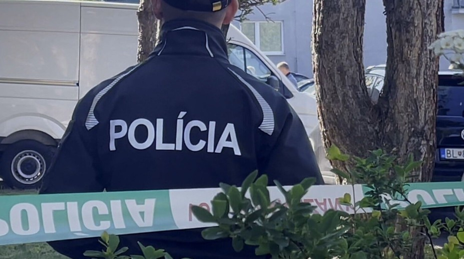 Hádka na ubytovni v Ivanke pri Dunaji. Opitá žena nožom bodla muža