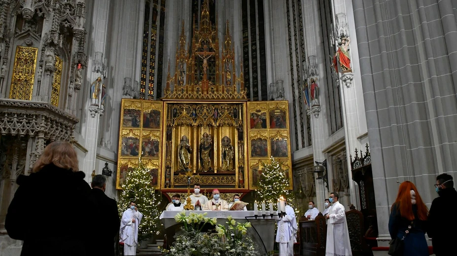 Na polnočné sväté omše na Vianoce platí výnimka zo zákazu vychádzania