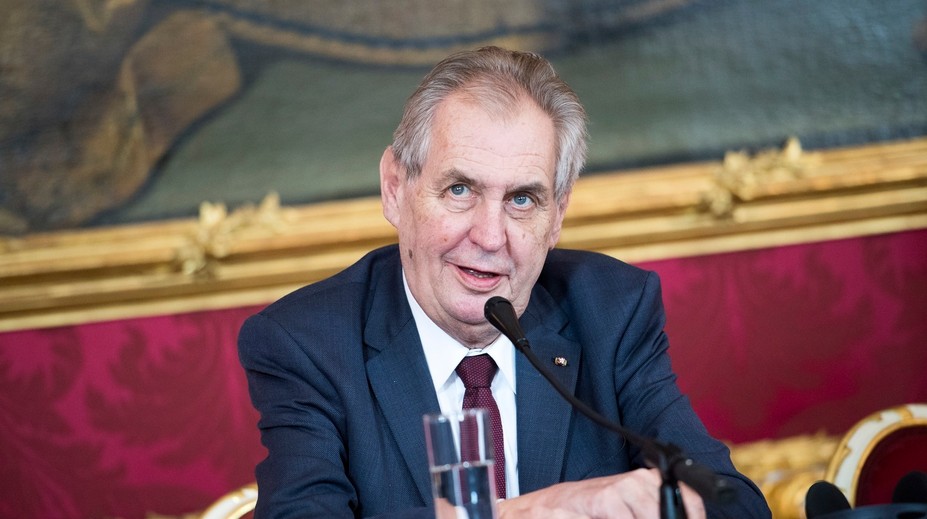 Český prezident Miloš Zeman sa k vyhosteniu ruských diplomatov nevyjadril. ČR podporila Británia i USA
