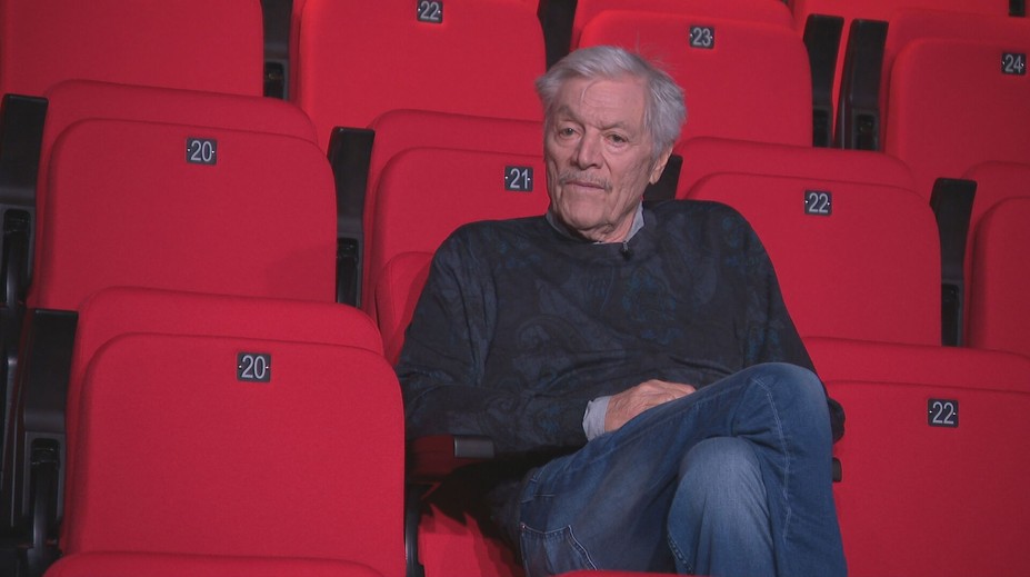 Nemohol byť ani na matkinom pohrebe. Juraj Kukura prišiel pre hereckú kariéru v zahraničí o všetko