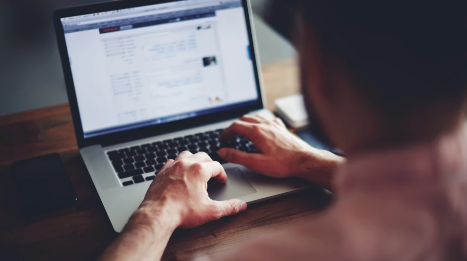 V skupinách na sociálnej sieti sa šírila detská pornografia
