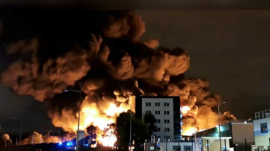 Obrovský výbuch chemičky na videu: Museli evakuovať obyvateľov v Rouene