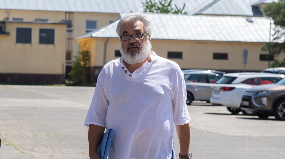 Poznáme dôvod, prečo si Štefan Agh neprišiel vypočuť verdikt súdu