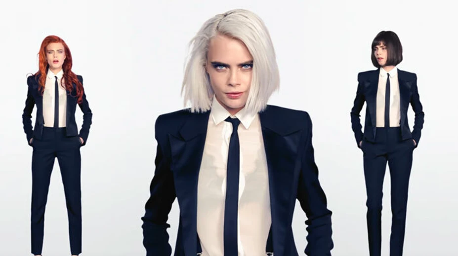Cara Delevingne je najnovšie aj speváčka. Skončí s modelingom?