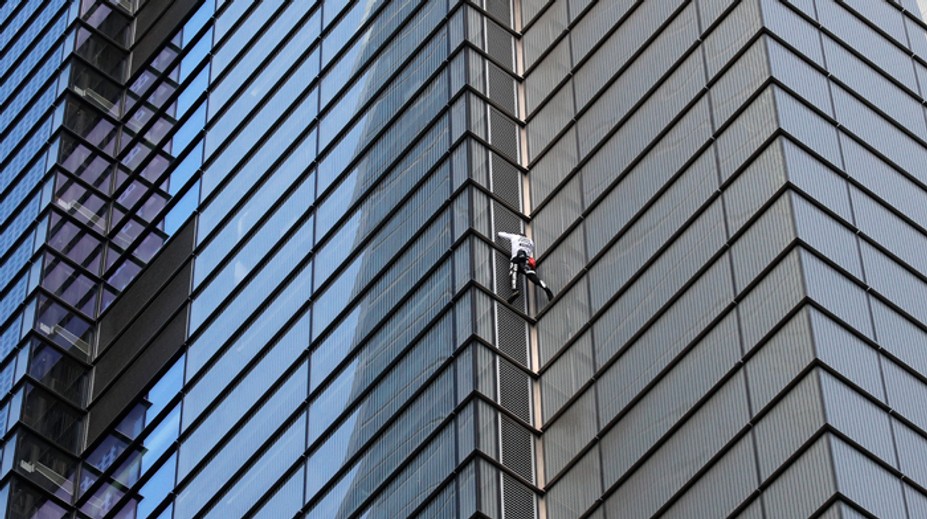 Pavúčí muž dostal v Británii stopku