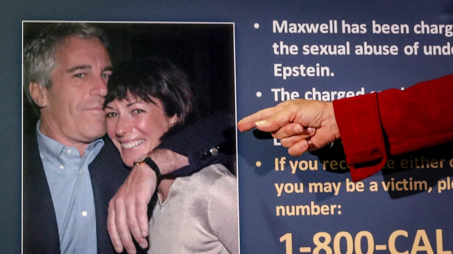 Kauza Epstein: Voči jeho bývalej priateľke vzniesli ďalšie obvinenia sexuálneho zneužívania